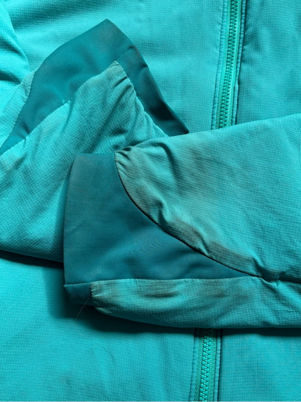 Arc'teryx Atom Jacket - Picture 10 of 12